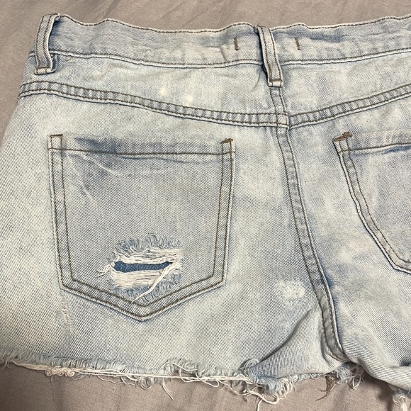 Free People Distressed Shorts 26 Button Fly Mid Rise Hope Frayed Light Blue - Picture 16 of 16